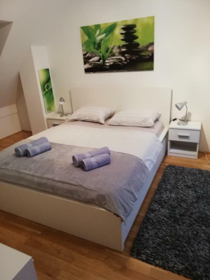 Apartman Florijan Apartment วาราชดีน ภายนอก รูปภาพ